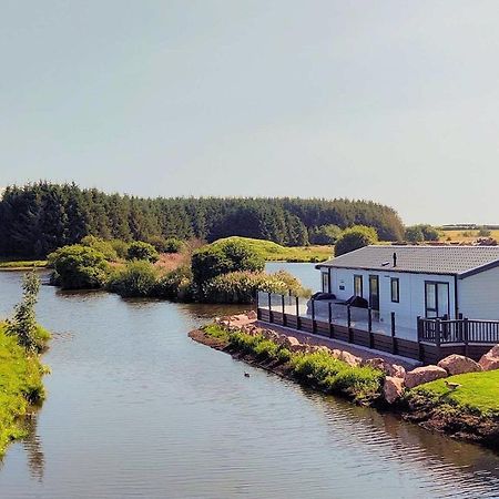 Luxury Lakeside Lodge With Htub Beautiful Views アナン エクステリア 写真