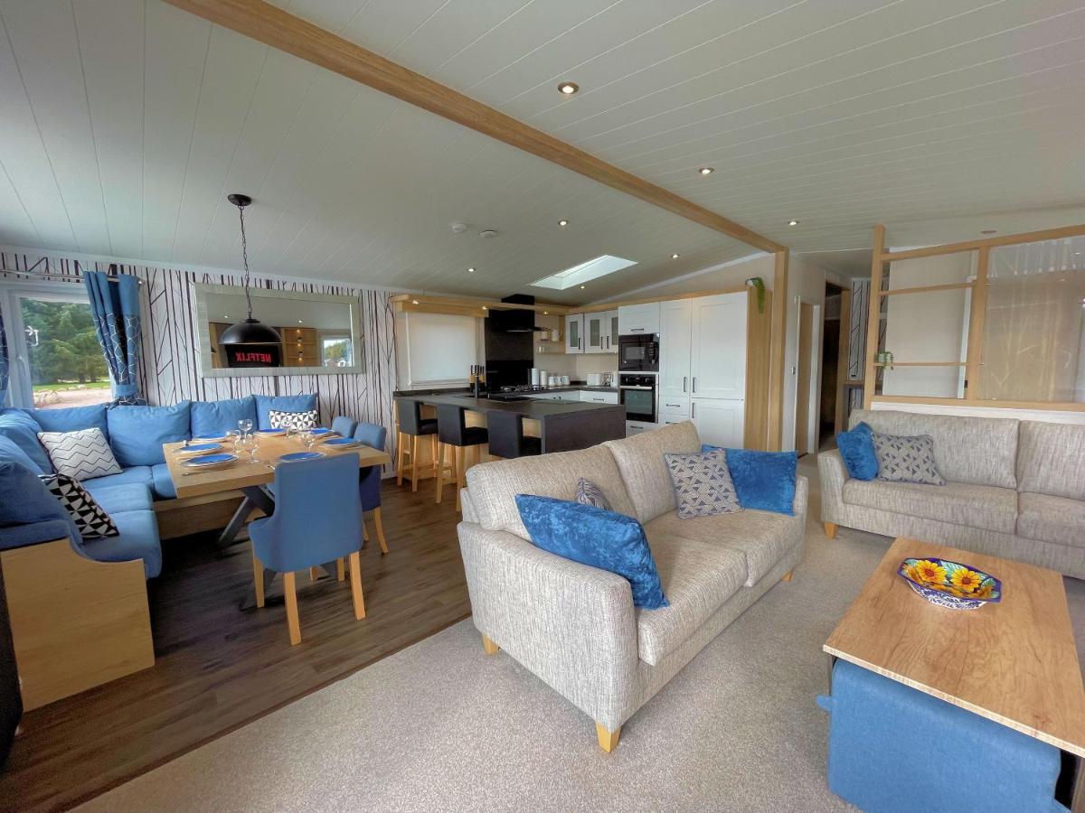 Luxury Lakeside Lodge With Htub Beautiful Views アナン エクステリア 写真